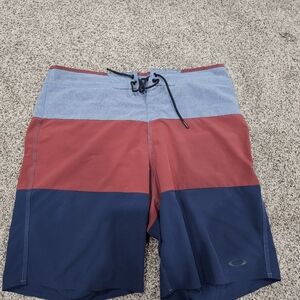 Men's Oakley swim trunks